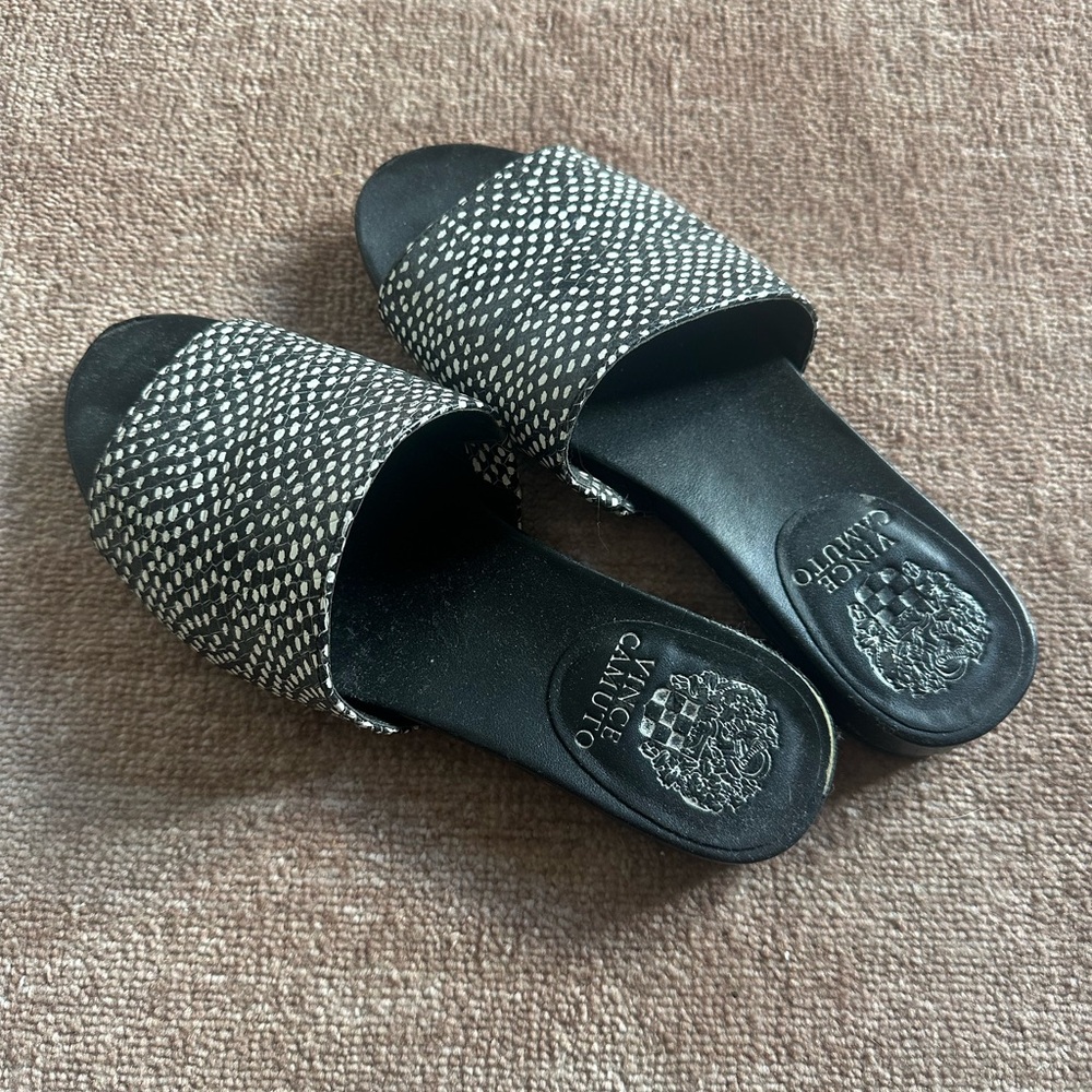 Vince Camuto Black and White Sandals